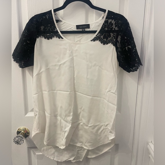 Karen Kane off white top with Black Lace - Picture 1 of 5